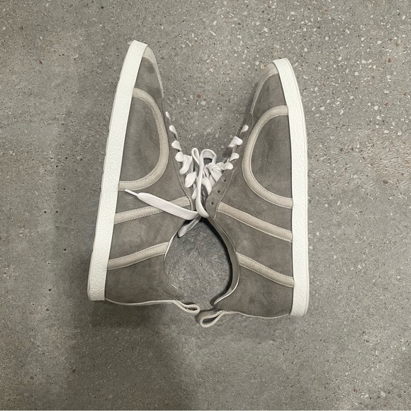 NEW Totême Debossed-Monogram Detail Low-Top Sneakers womens EU40 - Picture 3 of 8